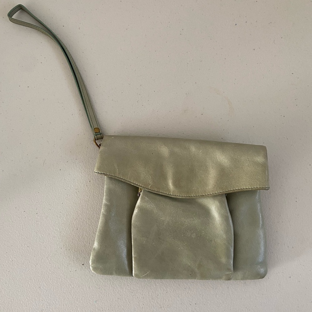 Mint green wristlet with beautiful colorful lining
